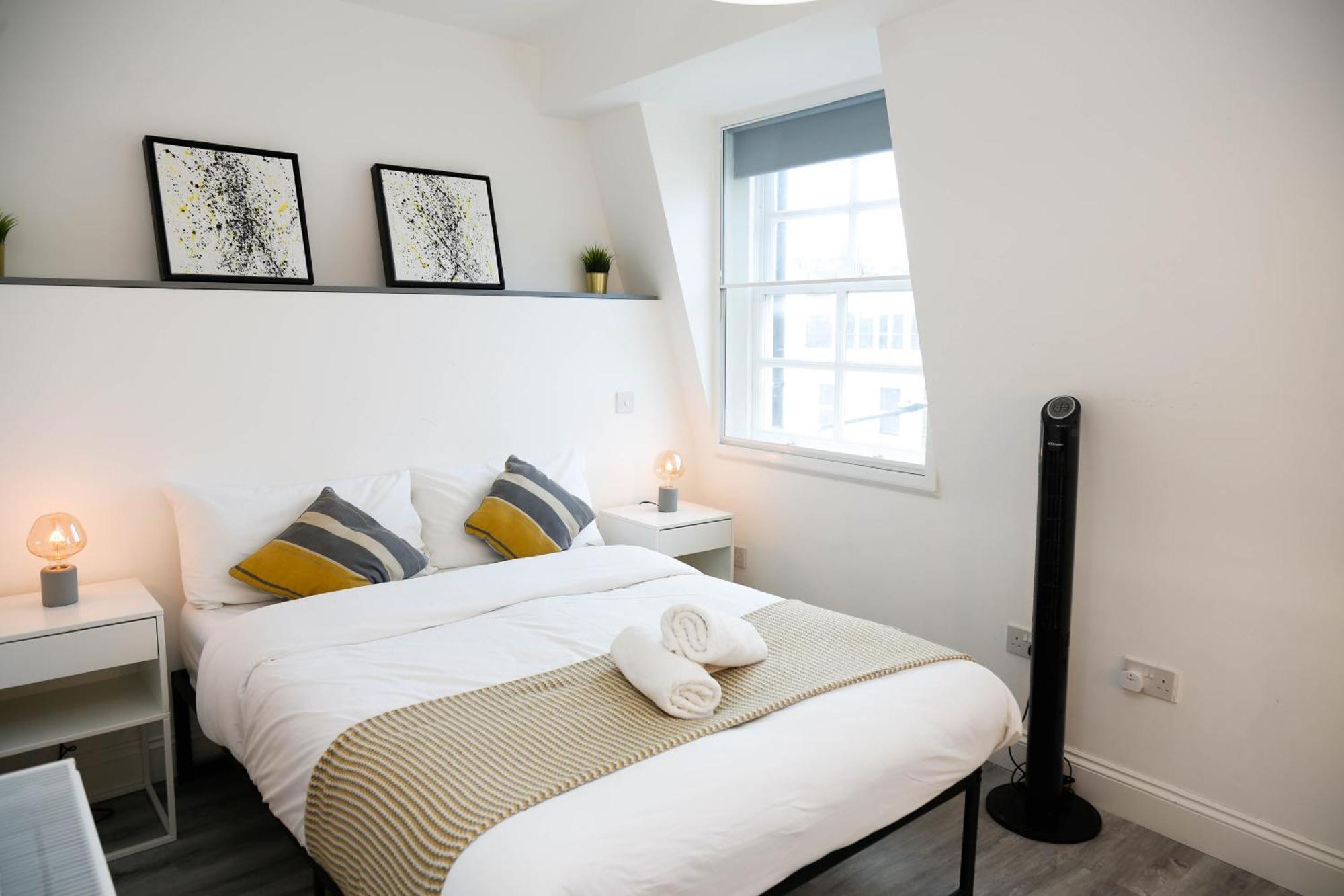 Luxury Rooms In Camden Town Near Shops, Cafes, Bars & Metro With Shared Bathrooms Londres Exterior foto
