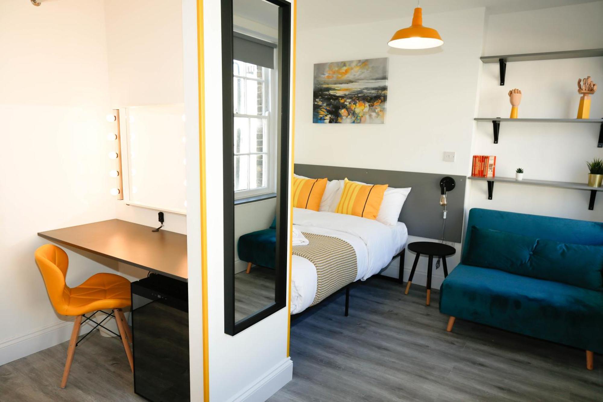 Luxury Rooms In Camden Town Near Shops, Cafes, Bars & Metro With Shared Bathrooms Londres Exterior foto